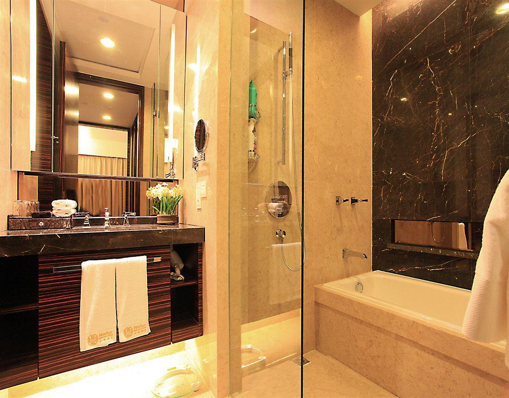 Guangzhou Heefun Apartment - Poly World Trading Center Shajing Bagian luar foto